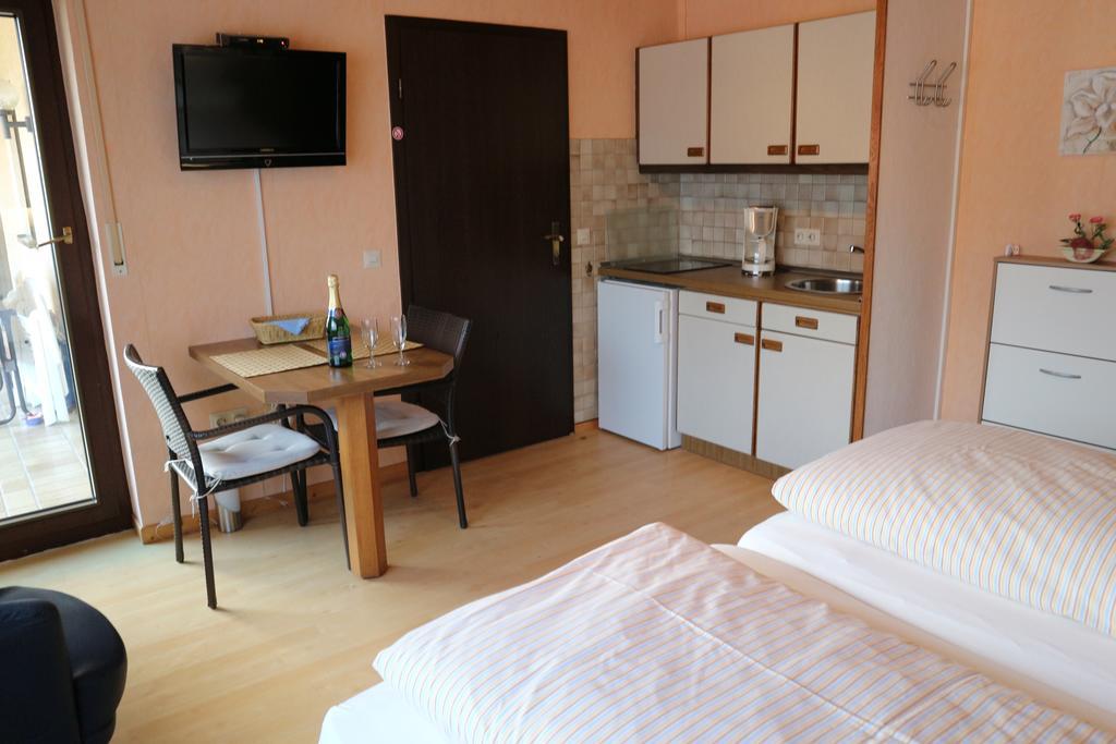Gaestehaus Preuss Ellenz-Poltersdorf Esterno foto