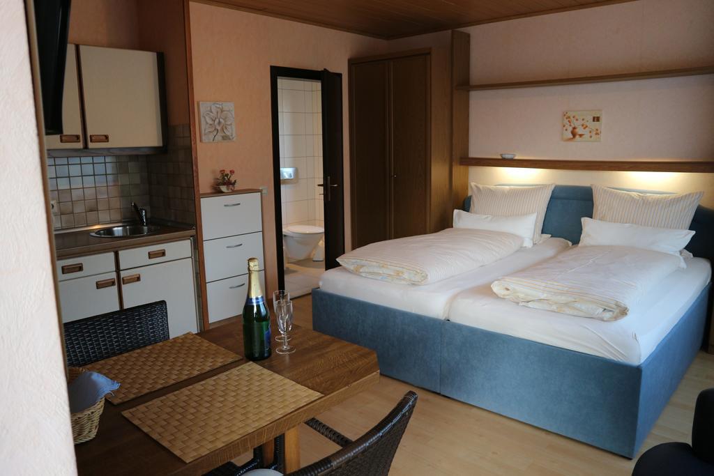 Gaestehaus Preuss Ellenz-Poltersdorf Esterno foto